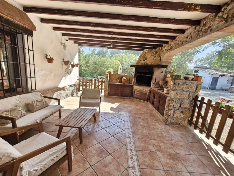 Charming Riverside Finca in Coín