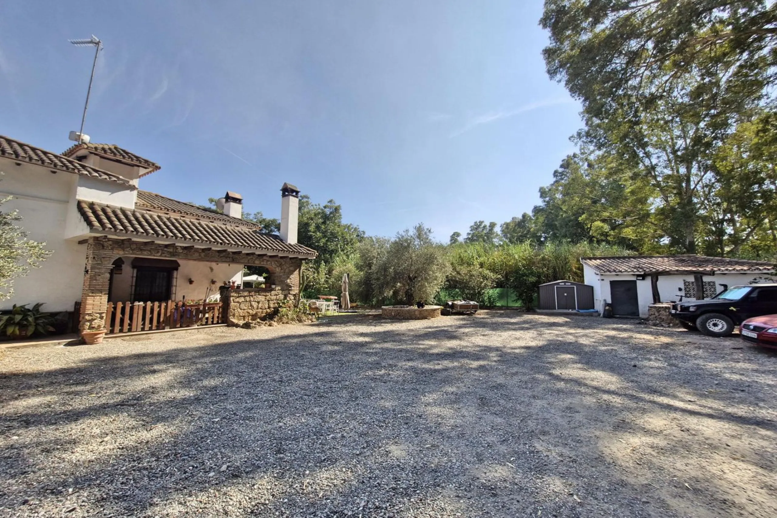 Charming Riverside Finca in Coín