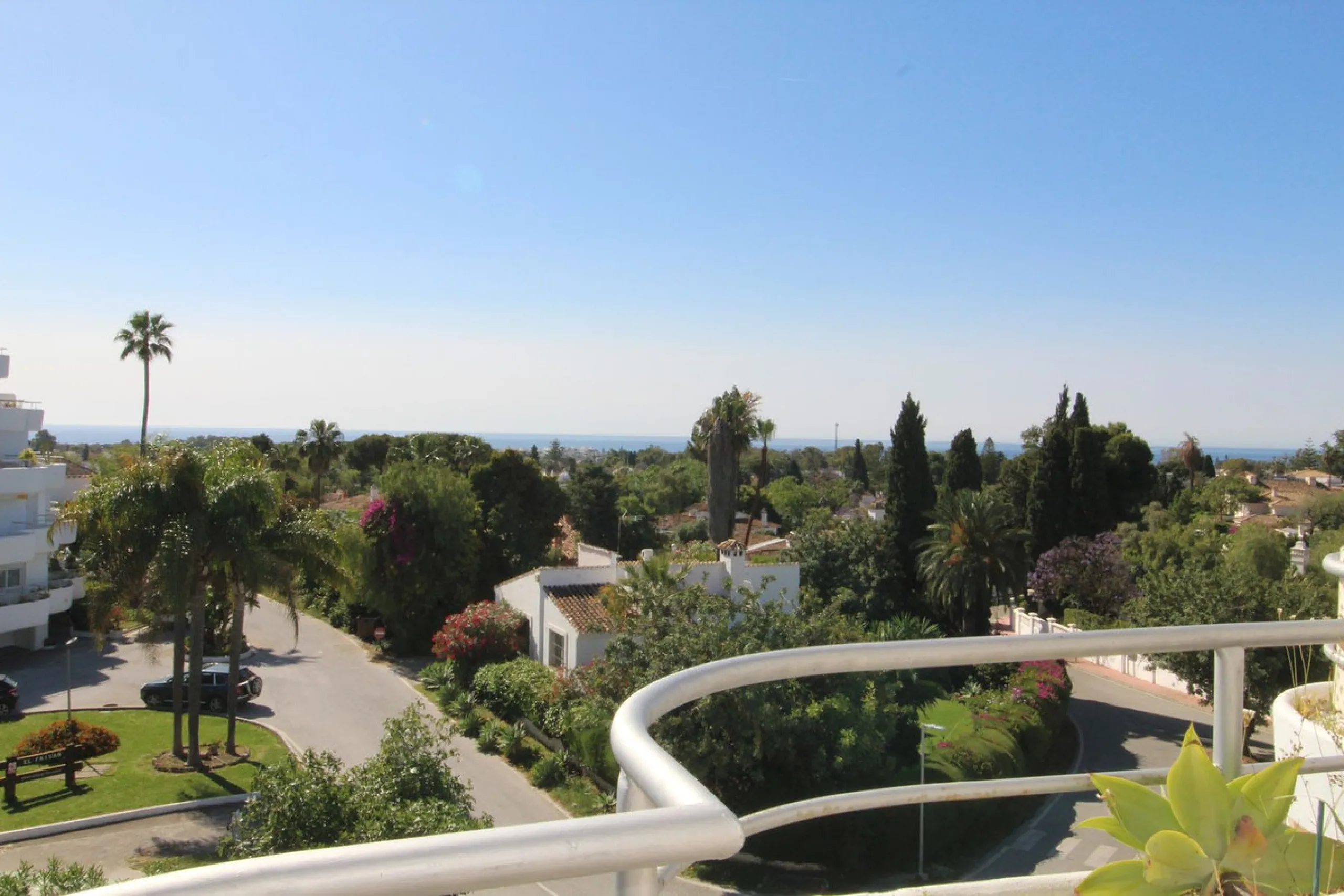 This beautifully refurbished third floor corner apartment in this sought after urbanisation has been upgraded to the highest standards, and is a delightful mix of modern elegance and comfort.