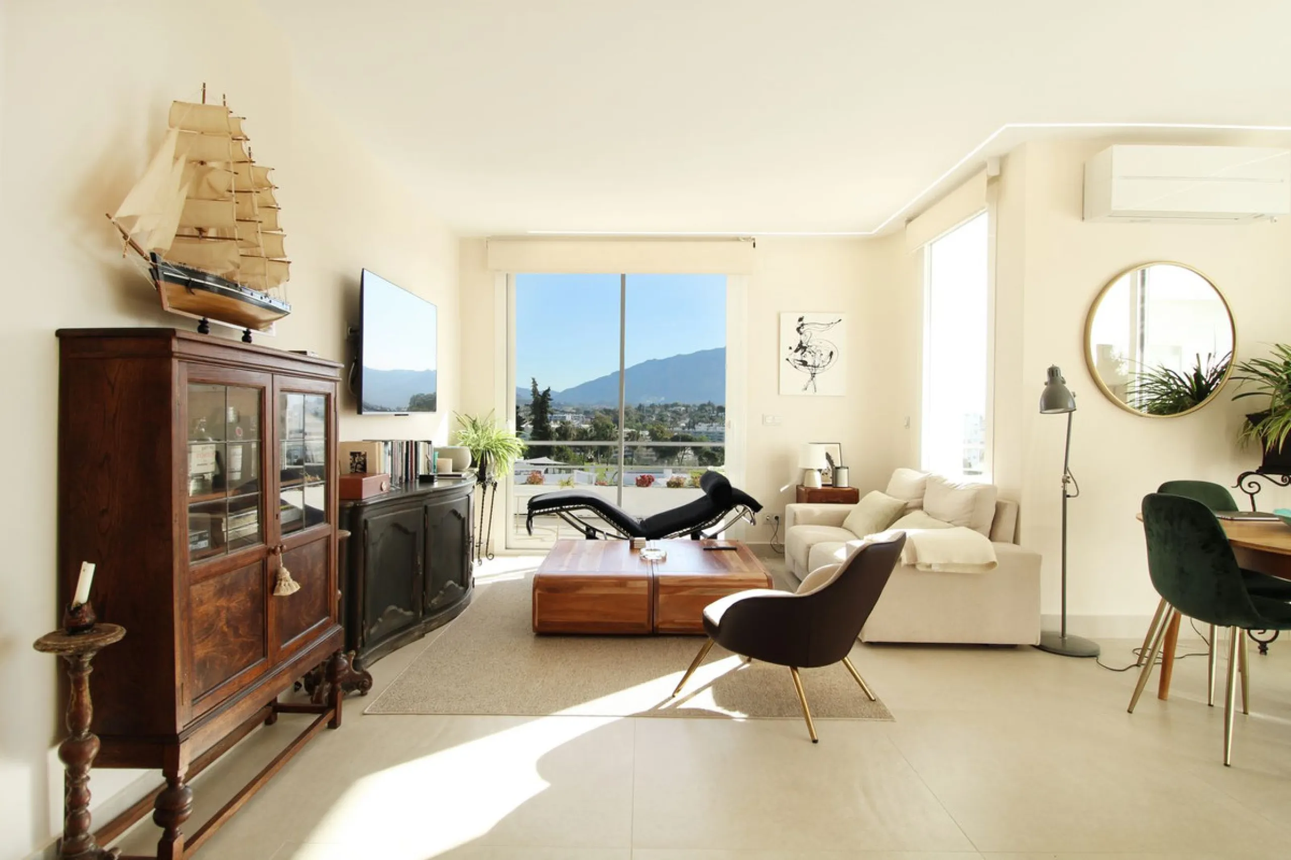 This beautifully refurbished third floor corner apartment in this sought after urbanisation has been upgraded to the highest standards, and is a delightful mix of modern elegance and comfort.
