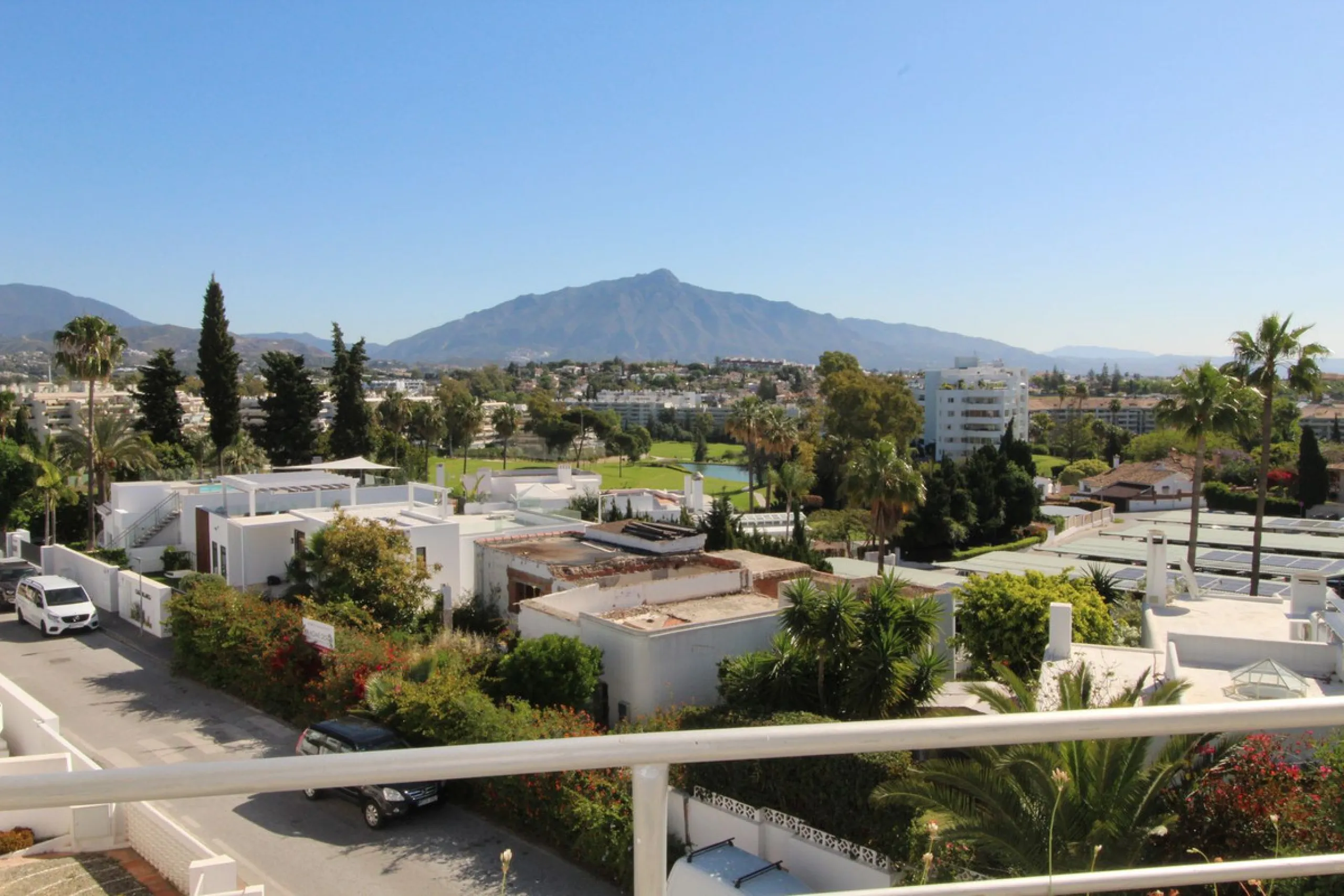 This beautifully refurbished third floor corner apartment in this sought after urbanisation has been upgraded to the highest standards, and is a delightful mix of modern elegance and comfort.
