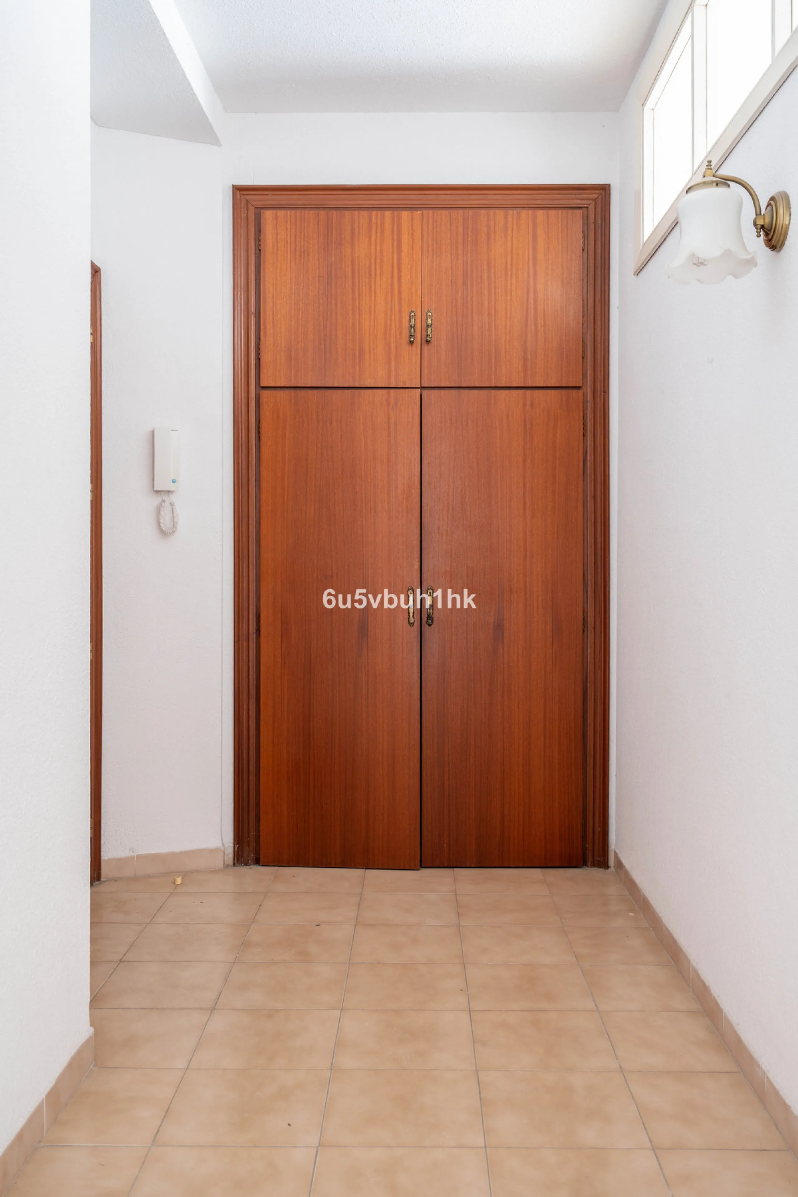 In the very heart of Málaga's historic centre, on the corner of two charming pedestrian streets, lies one of those treasures that makes the hearts of architecture lovers beat faster. This is not a move-in-ready home — it's an invitation to dream, to trans
