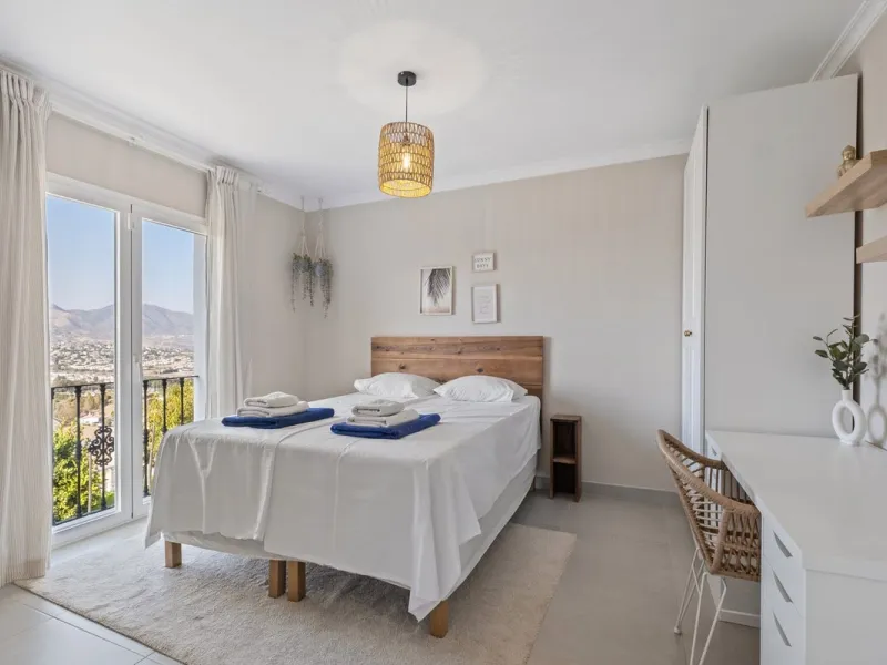 Luxury Villa with Panoramic Views, Private Pool & Proven Rental Returns