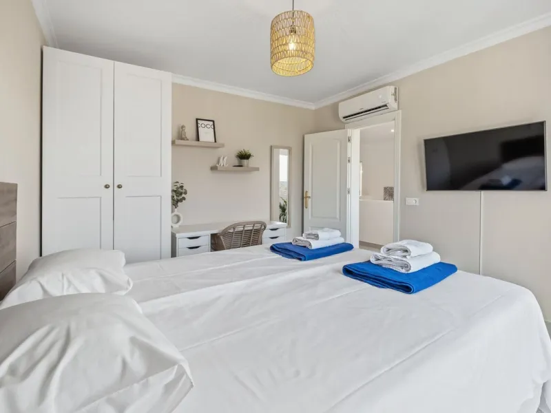 Luxury Villa with Panoramic Views, Private Pool & Proven Rental Returns