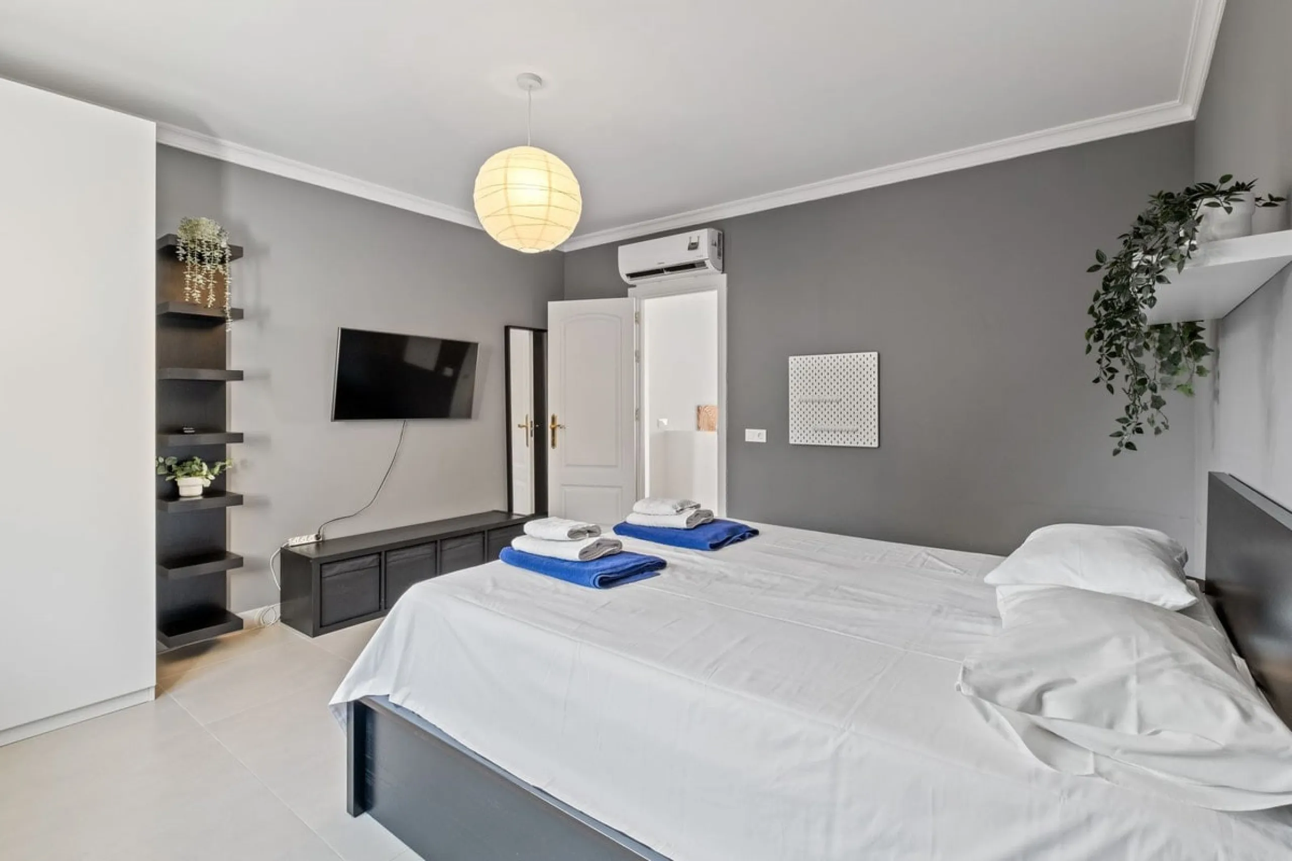 Luxury Villa with Panoramic Views, Private Pool & Proven Rental Returns