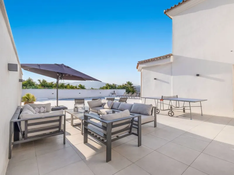 Luxury Villa with Panoramic Views, Private Pool & Proven Rental Returns