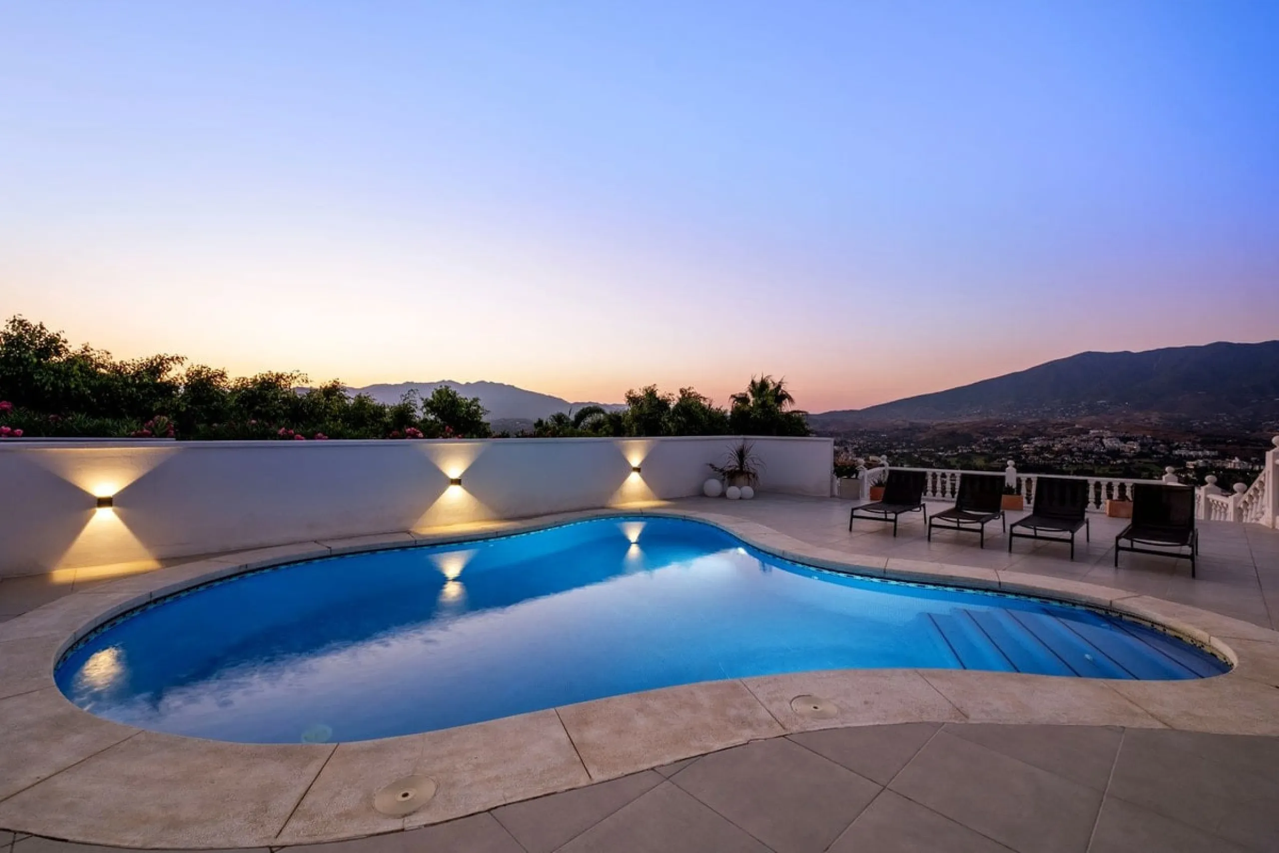 Luxury Villa with Panoramic Views, Private Pool & Proven Rental Returns