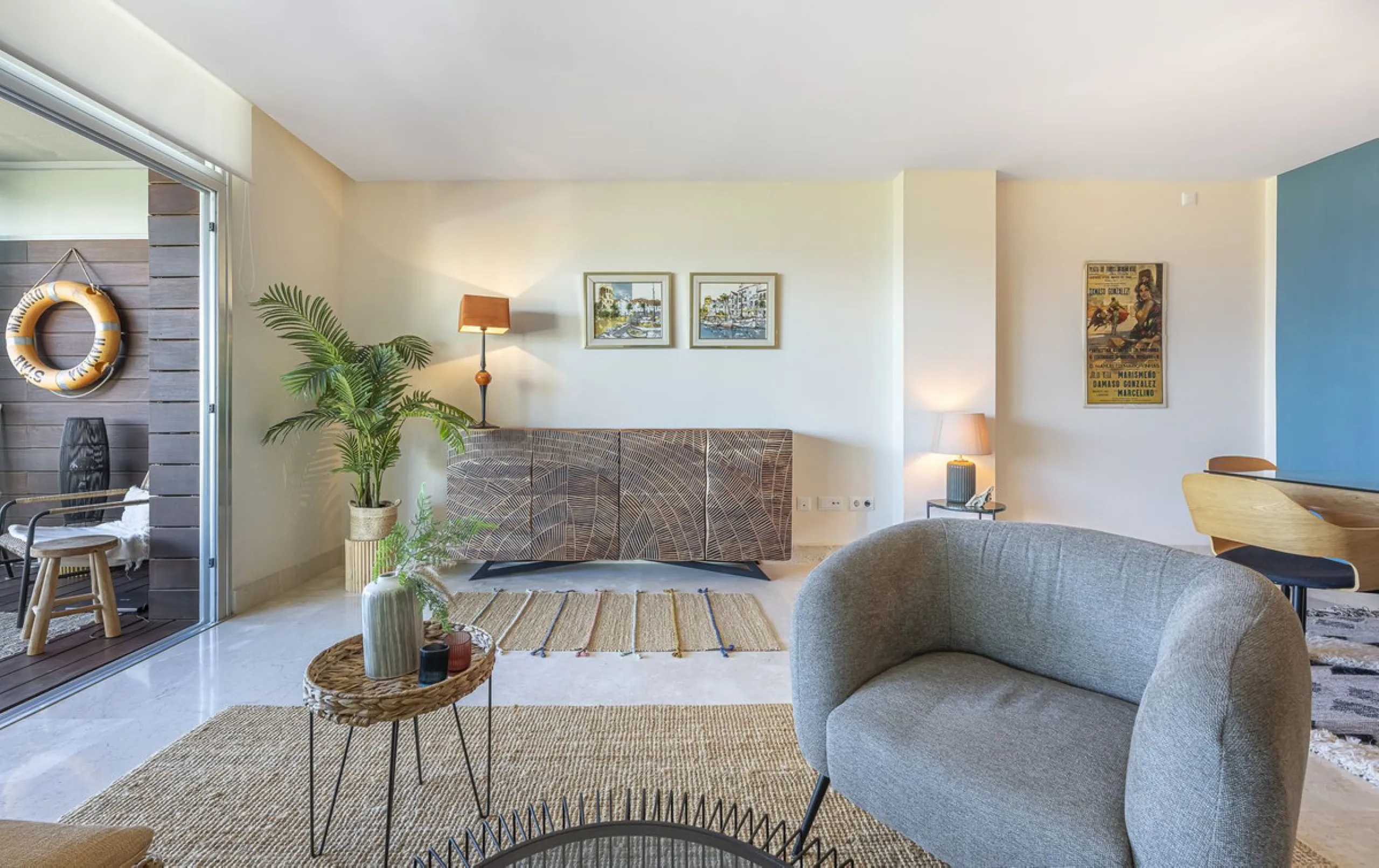 This 3-bedroom, 3-bathroom apartment boasts a stunning 30m² terrace with panoramic sea views. The apartment is very well-maintained, fully furnished, and features underfloor heating, which is very useful during the winter months.