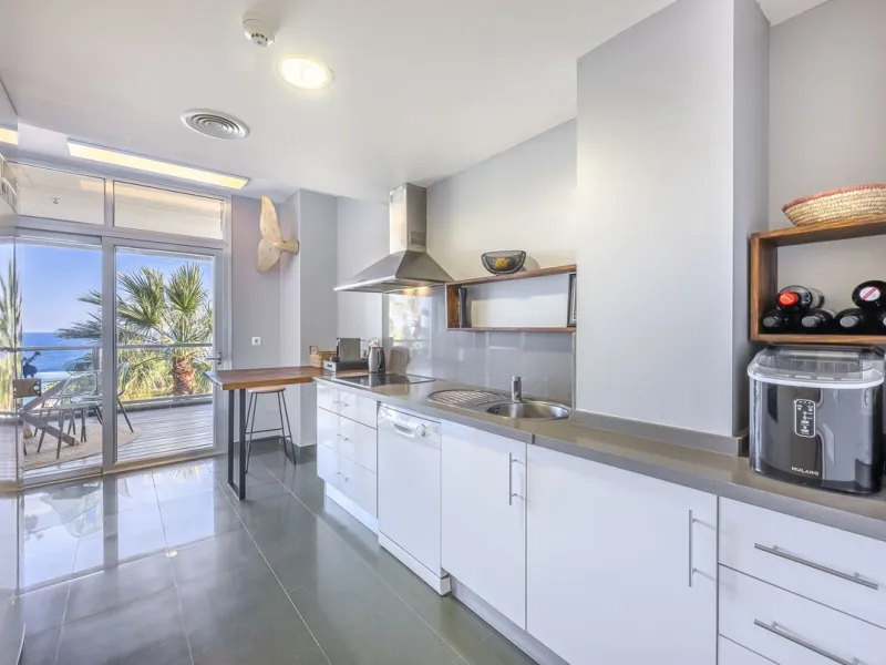 This 3-bedroom, 3-bathroom apartment boasts a stunning 30m² terrace with panoramic sea views. The apartment is very well-maintained, fully furnished, and features underfloor heating, which is very useful during the winter months.