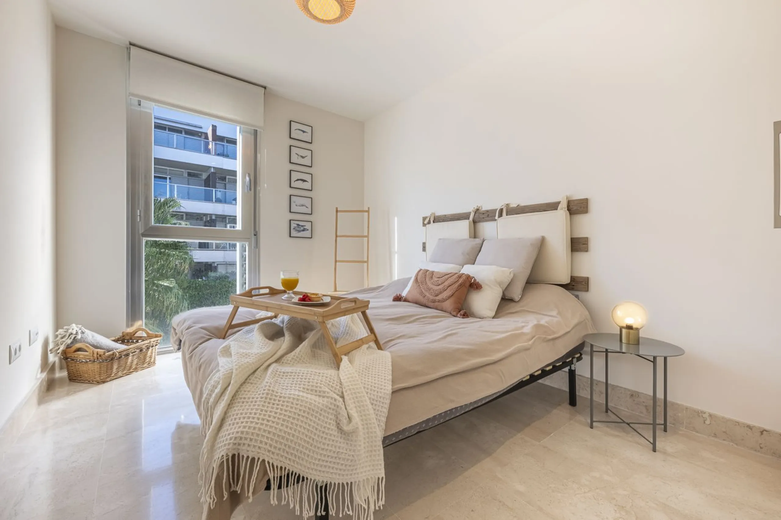 This 3-bedroom, 3-bathroom apartment boasts a stunning 30m² terrace with panoramic sea views. The apartment is very well-maintained, fully furnished, and features underfloor heating, which is very useful during the winter months.