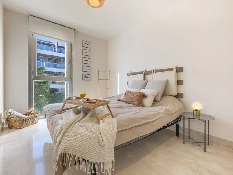 This 3-bedroom, 3-bathroom apartment boasts a stunning 30m² terrace with panoramic sea views. The apartment is very well-maintained, fully furnished, and features underfloor heating, which is very useful during the winter months.