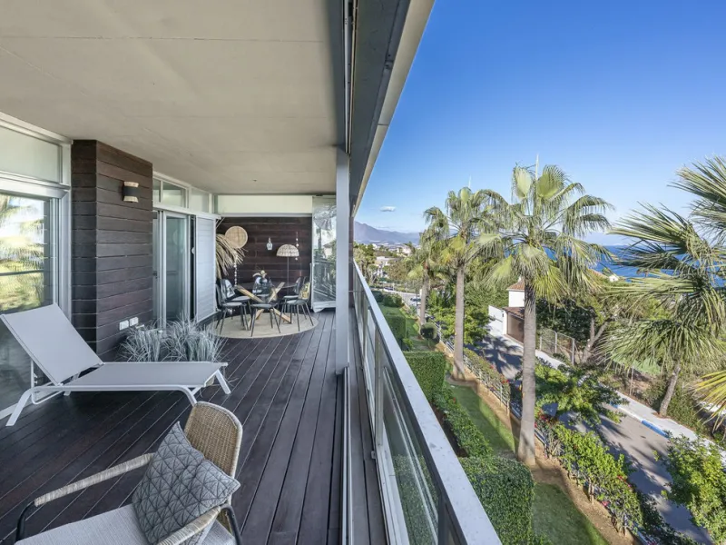 This 3-bedroom, 3-bathroom apartment boasts a stunning 30m² terrace with panoramic sea views. The apartment is very well-maintained, fully furnished, and features underfloor heating, which is very useful during the winter months.