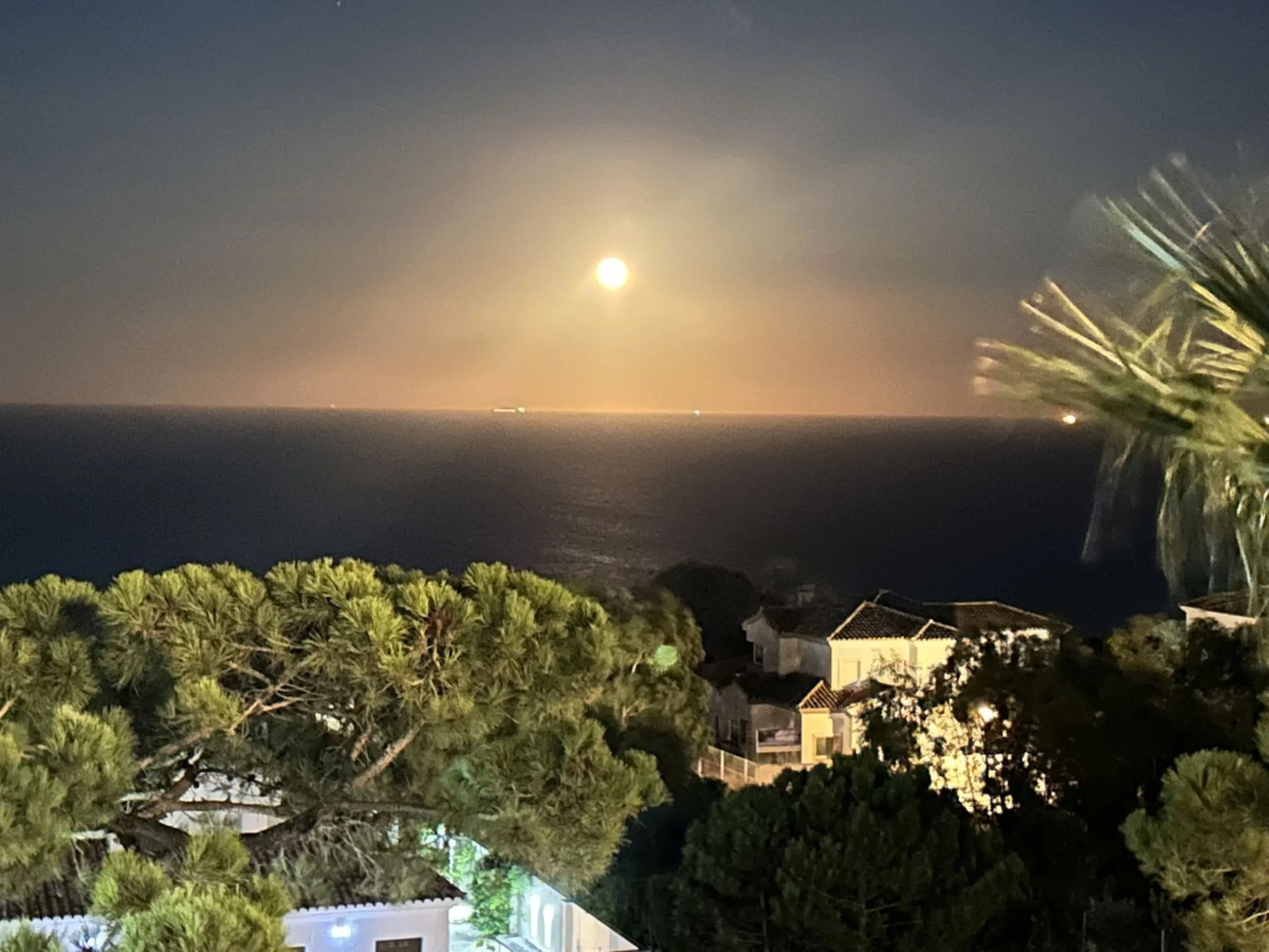 This 3-bedroom, 3-bathroom apartment boasts a stunning 30m² terrace with panoramic sea views. The apartment is very well-maintained, fully furnished, and features underfloor heating, which is very useful during the winter months.