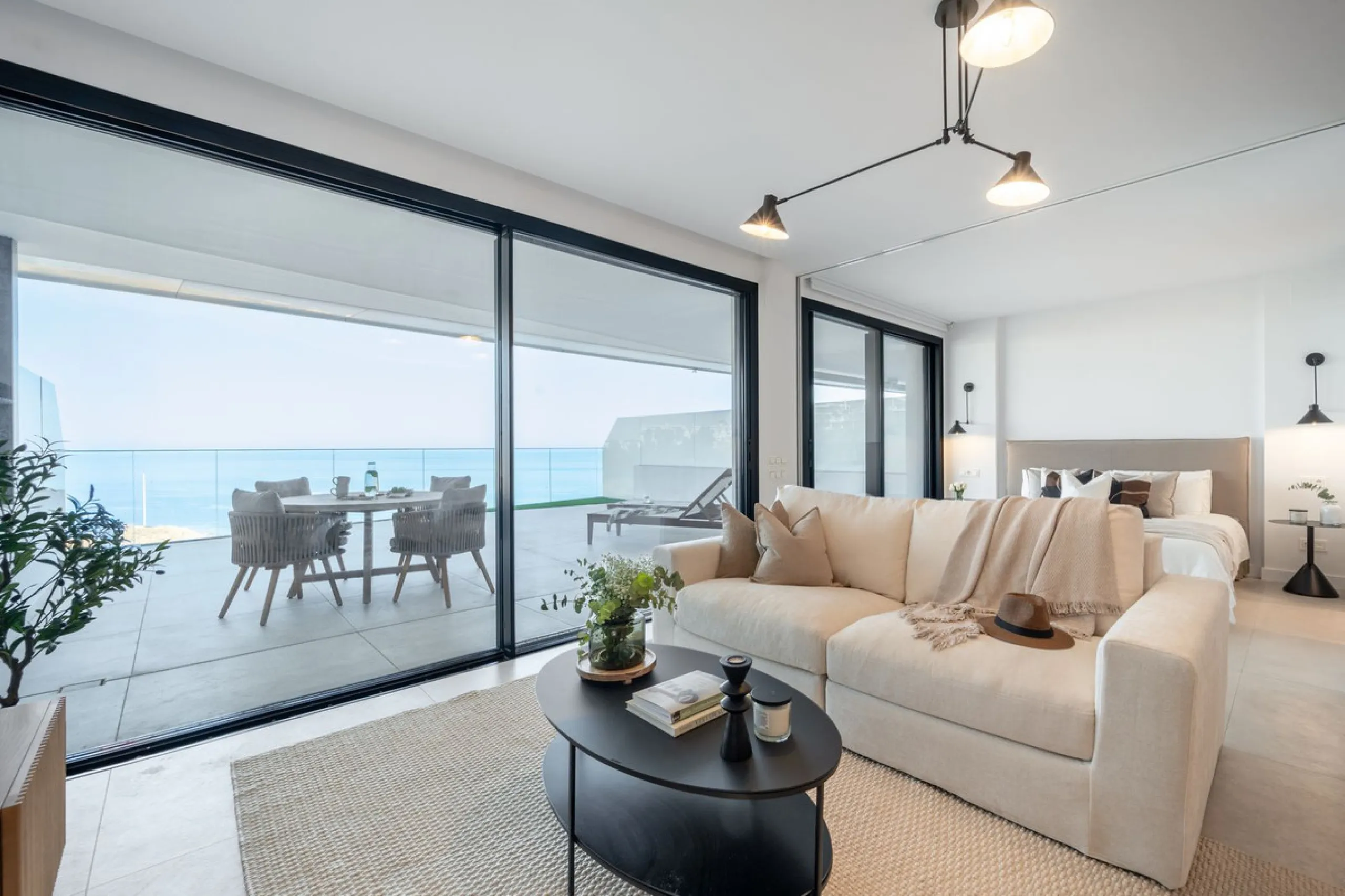 Newly completed luxury residence in Reserva del Higuerón – €1,150,000 – ready for immediate viewing!