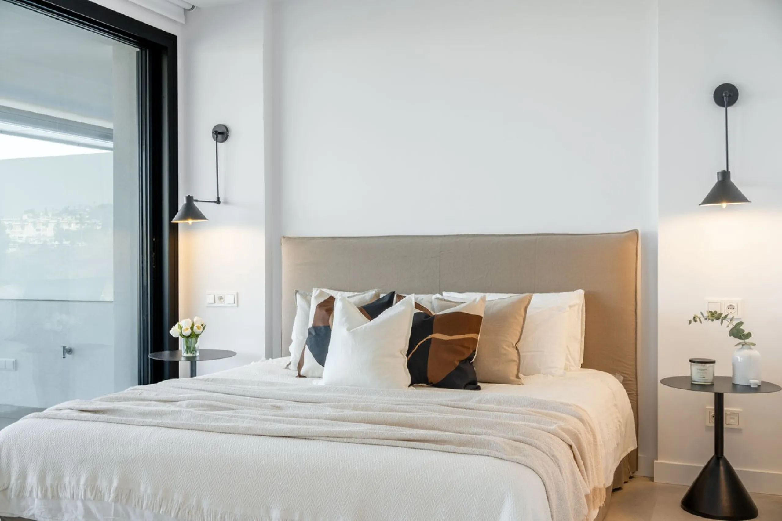 Newly completed luxury residence in Reserva del Higuerón – €1,150,000 – ready for immediate viewing!