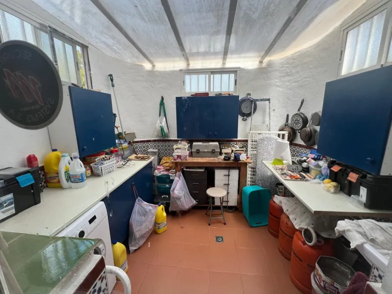 House - Townhouse в продаже в Estepona, Málaga. В доме 3 спален и 2 ванных комнат. Площадь дома 134 м²