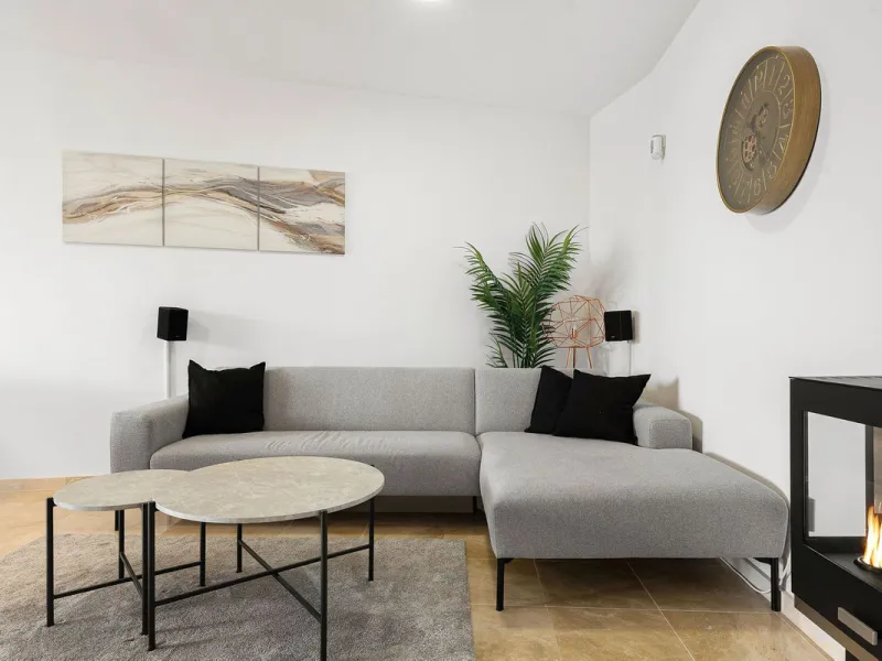 Welcome to this apartment in Torreblanca - situated just 200 meters from the beach!