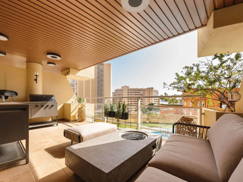 Welcome to this apartment in Torreblanca - situated just 200 meters from the beach!