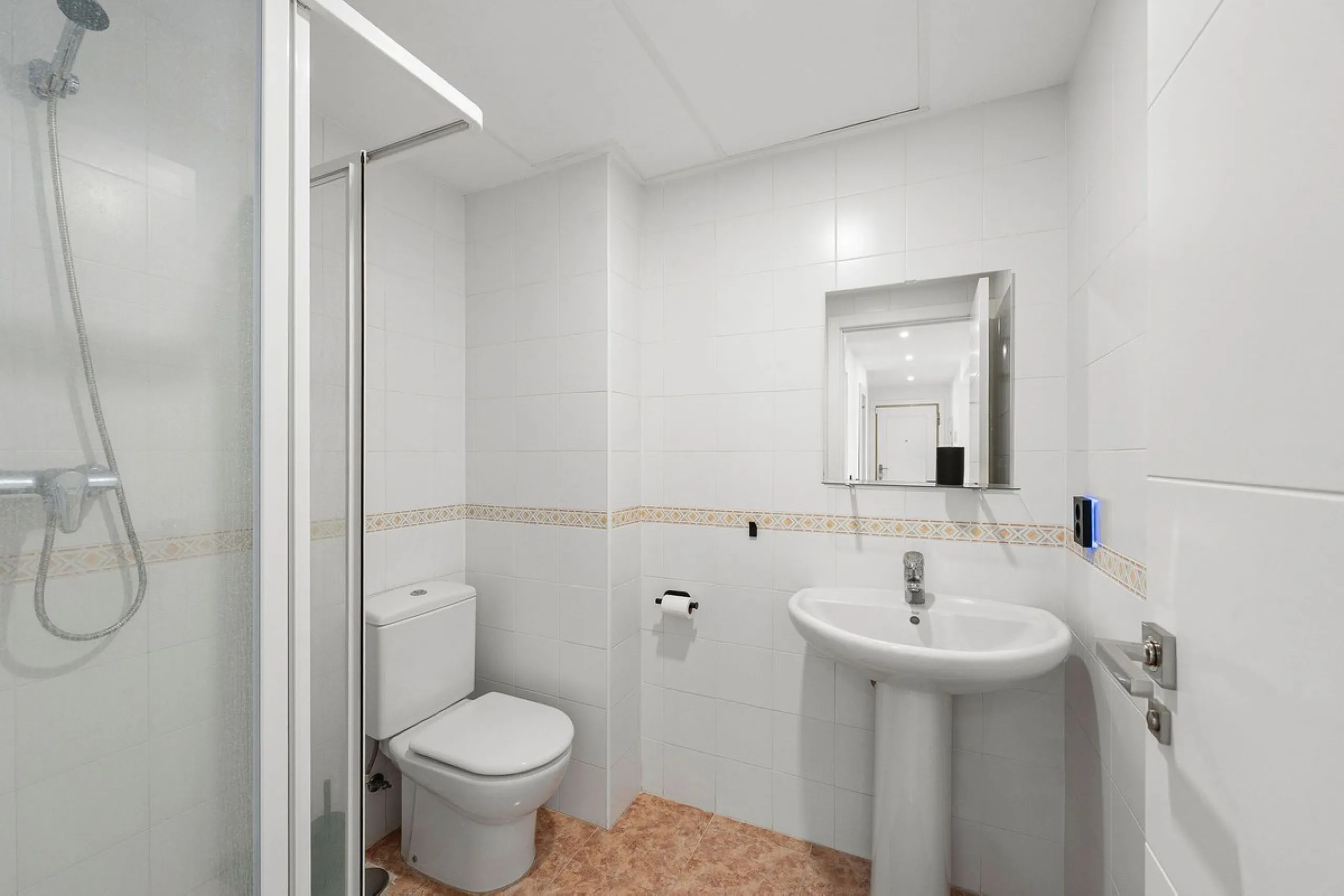 Welcome to this apartment in Torreblanca - situated just 200 meters from the beach!