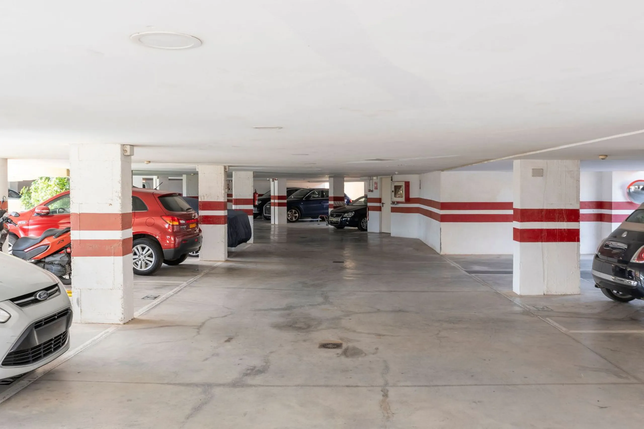 Welcome to this apartment in Torreblanca - situated just 200 meters from the beach!