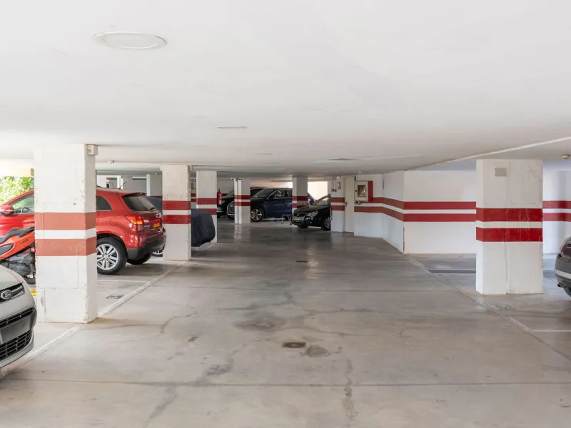 Welcome to this apartment in Torreblanca - situated just 200 meters from the beach!