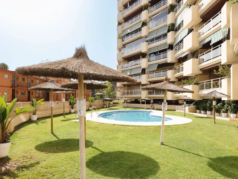 Welcome to this apartment in Torreblanca - situated just 200 meters from the beach!