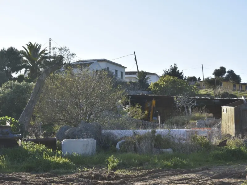 Unique opportunity on the Costa del Sol! Plot with panoramic sea views in Bahía de Casares and the exclusive Finca Cortesín – Hotel Golf Resort. On the right side of the M300 road, Finca Cortesin Casares.
