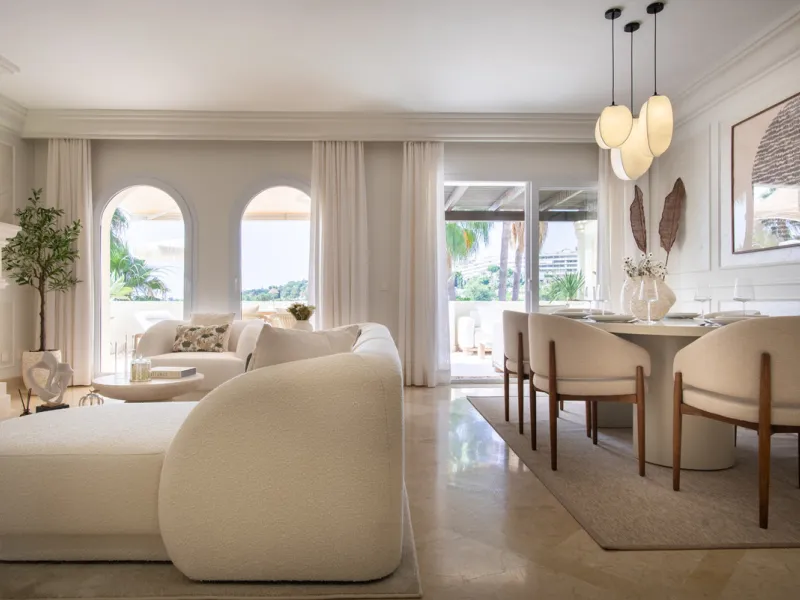 Apartment - Penthouse Duplex в продаже в Marbella, Málaga. В доме 3 спален и 4 ванных комнат. Площадь дома 155 м²
