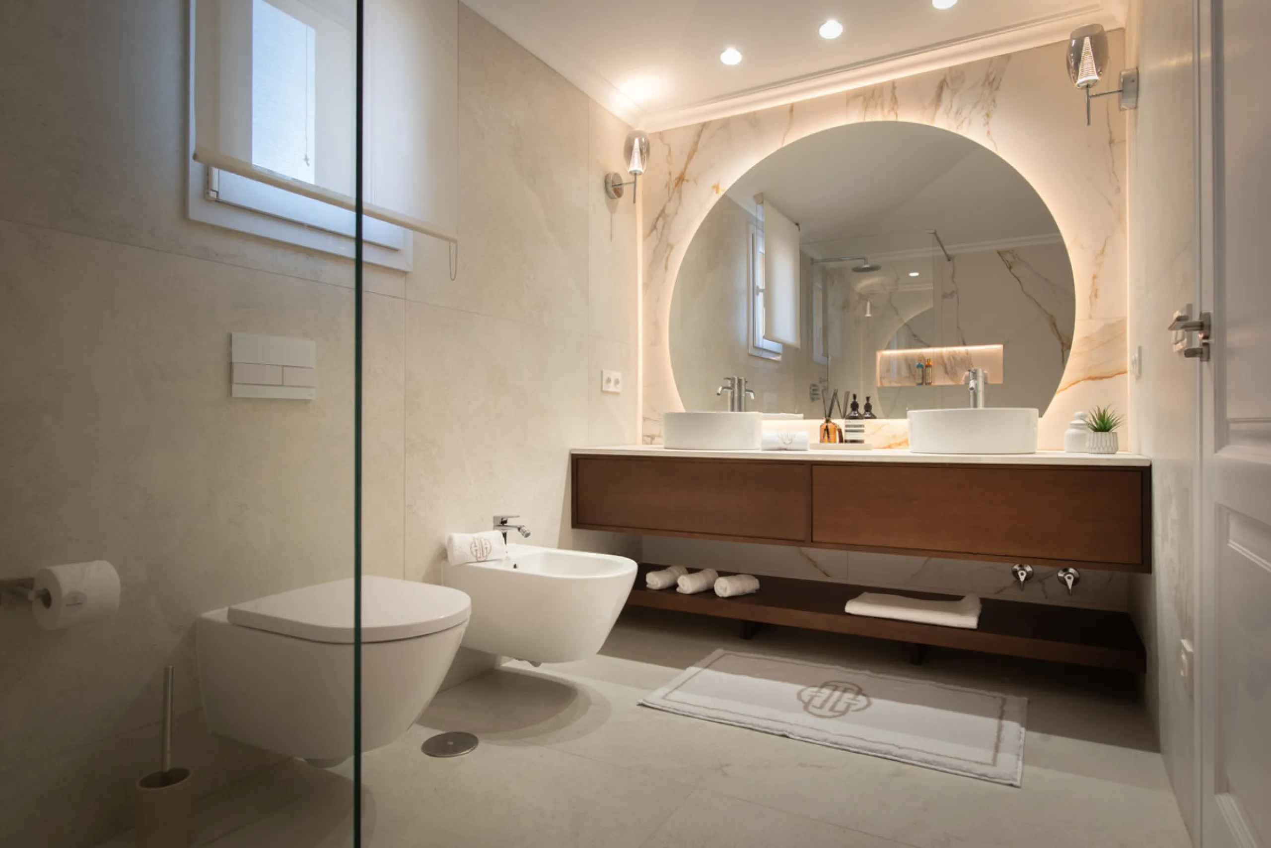 Apartment - Penthouse Duplex в продаже в Marbella, Málaga. В доме 3 спален и 4 ванных комнат. Площадь дома 155 м²