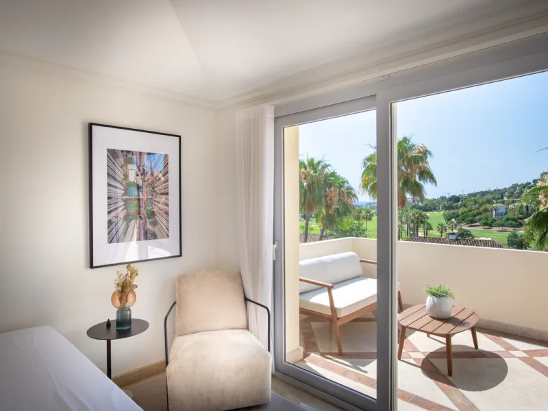 Apartment - Penthouse Duplex в продаже в Marbella, Málaga. В доме 3 спален и 4 ванных комнат. Площадь дома 155 м²