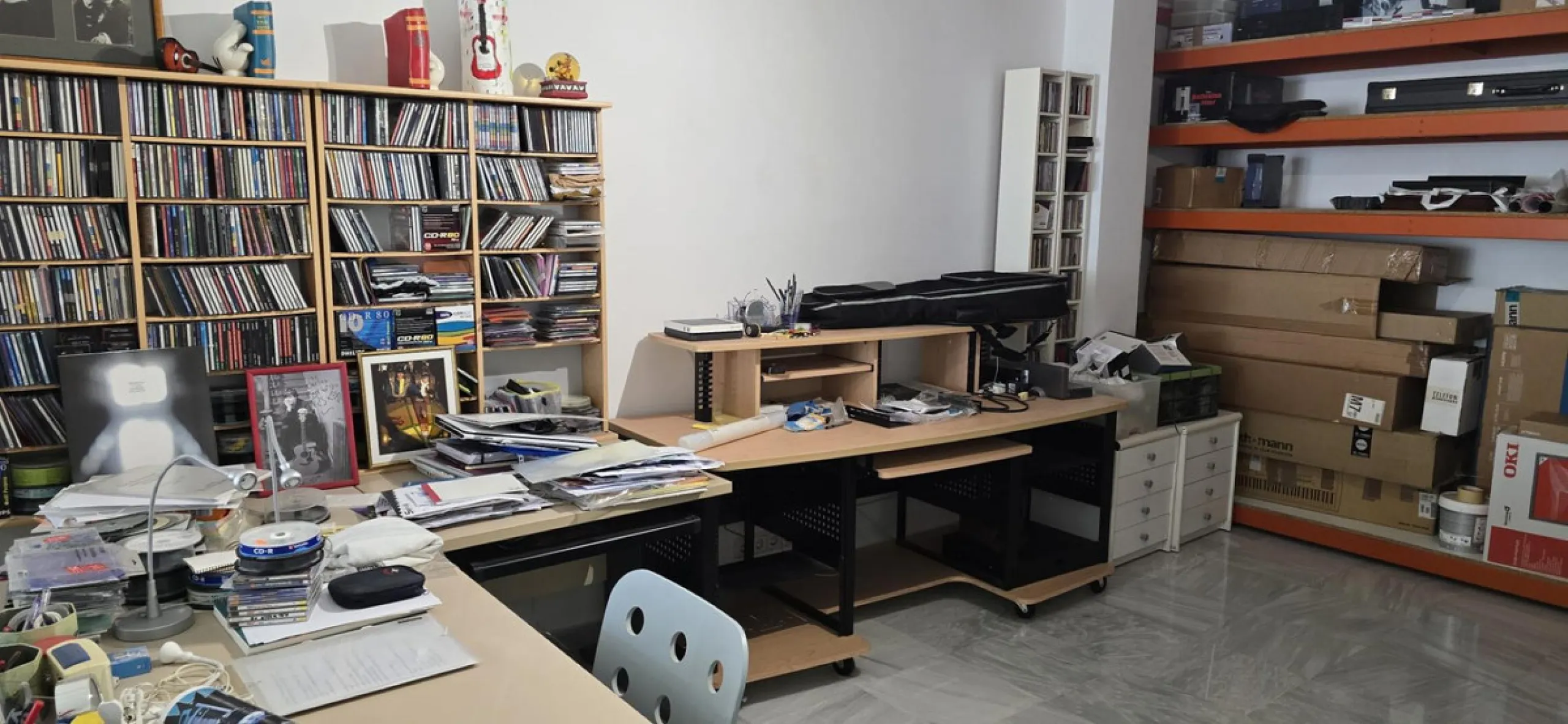 Apartment - Middle Floor Apartment в продаже в Marbella, Málaga. В доме 2 спален и 1 ванных комнат. Площадь дома 203 м²