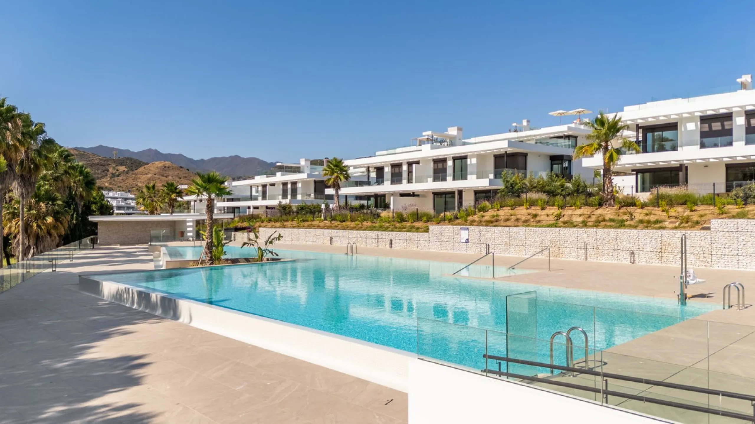 Spectacular 2-Bedroom Penthouse with Private Pool and Panoramic Views | Soul Marbella – Sunlife