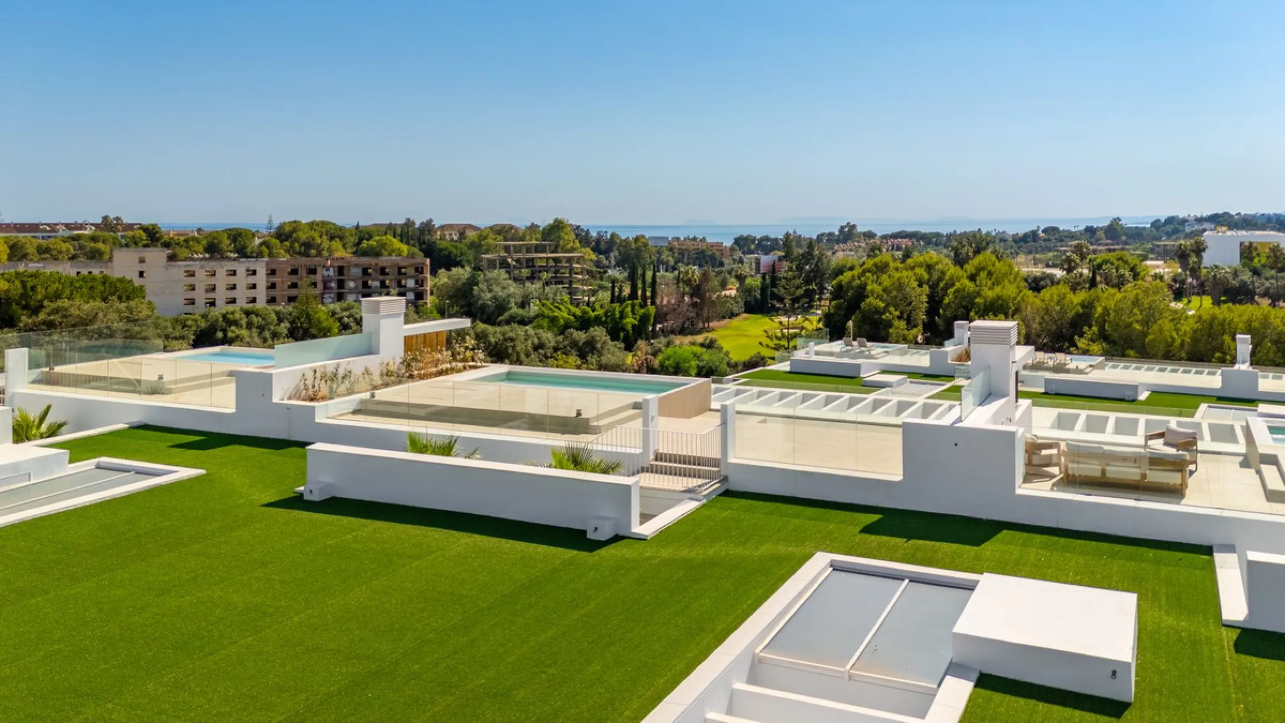 Spectacular 2-Bedroom Penthouse with Private Pool and Panoramic Views | Soul Marbella – Sunlife