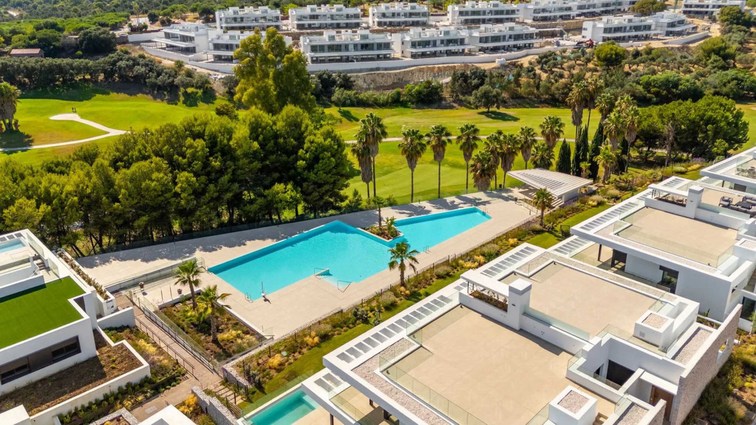 Spectacular 2-Bedroom Penthouse with Private Pool and Panoramic Views | Soul Marbella – Sunlife