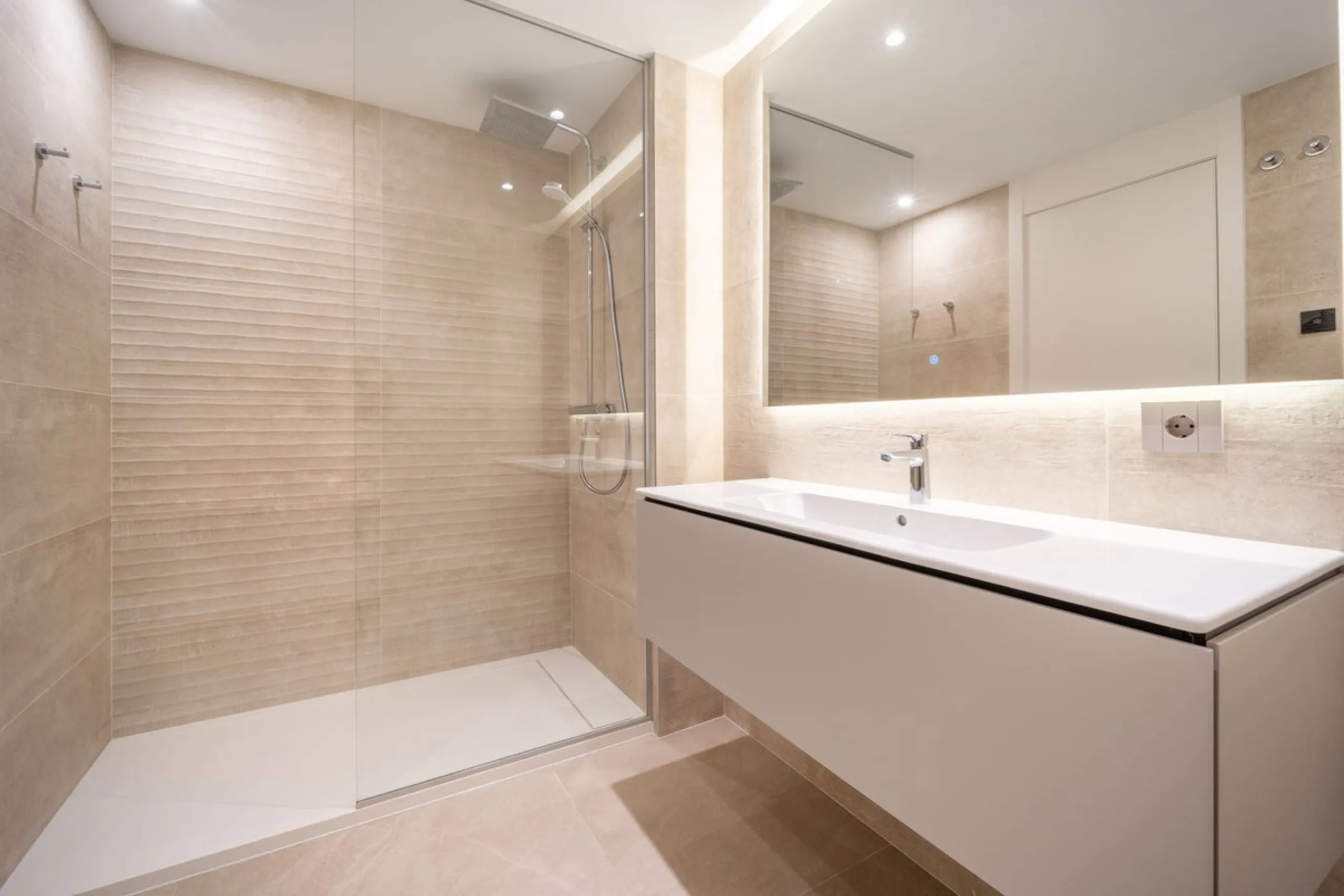 Spectacular 2-Bedroom Penthouse with Private Pool and Panoramic Views | Soul Marbella – Sunlife