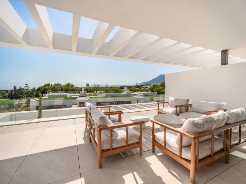 Spectacular 2-Bedroom Penthouse with Private Pool and Panoramic Views | Soul Marbella – Sunlife