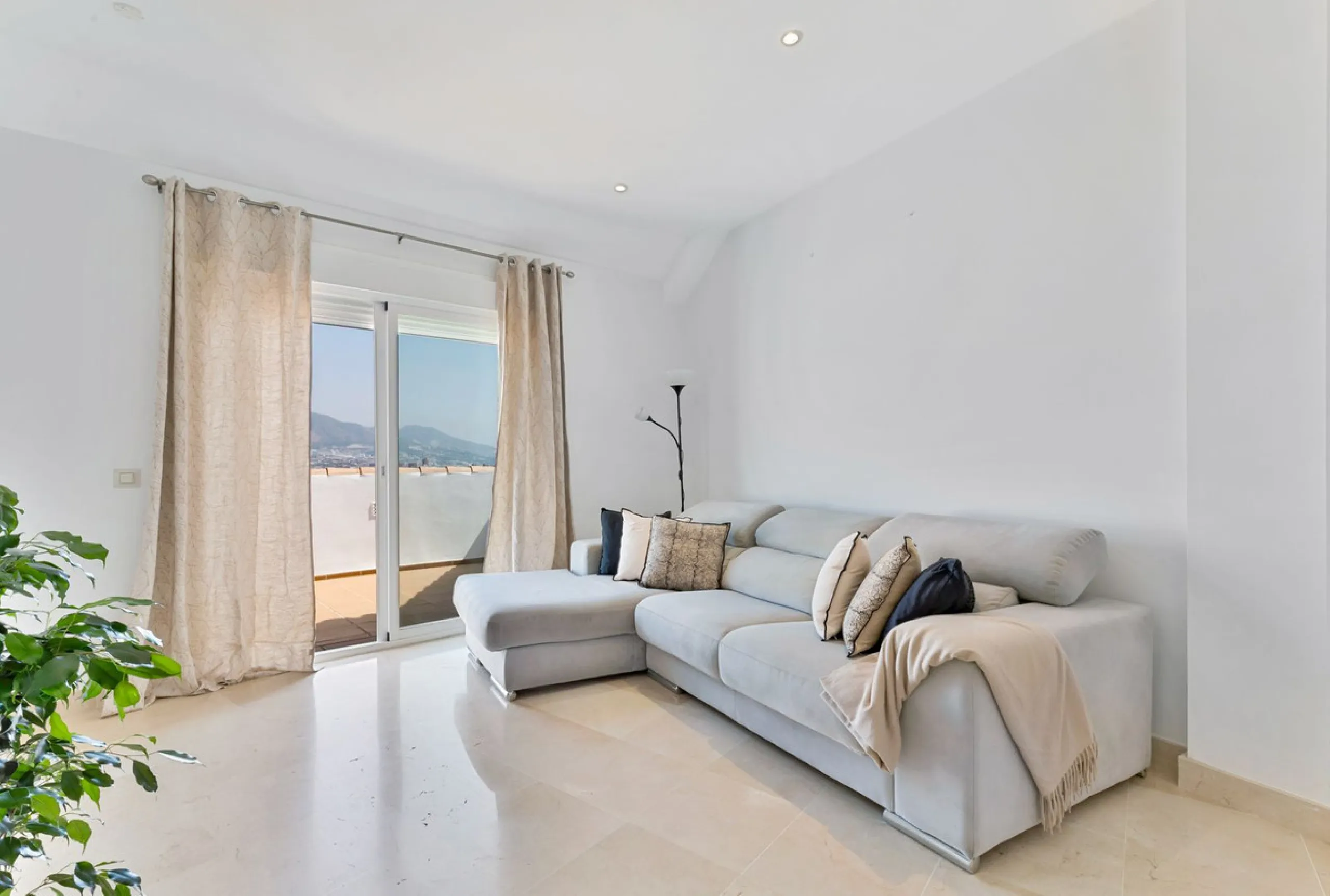 ✨ Your Dream Penthouse in Fuengirola Awaits ✨