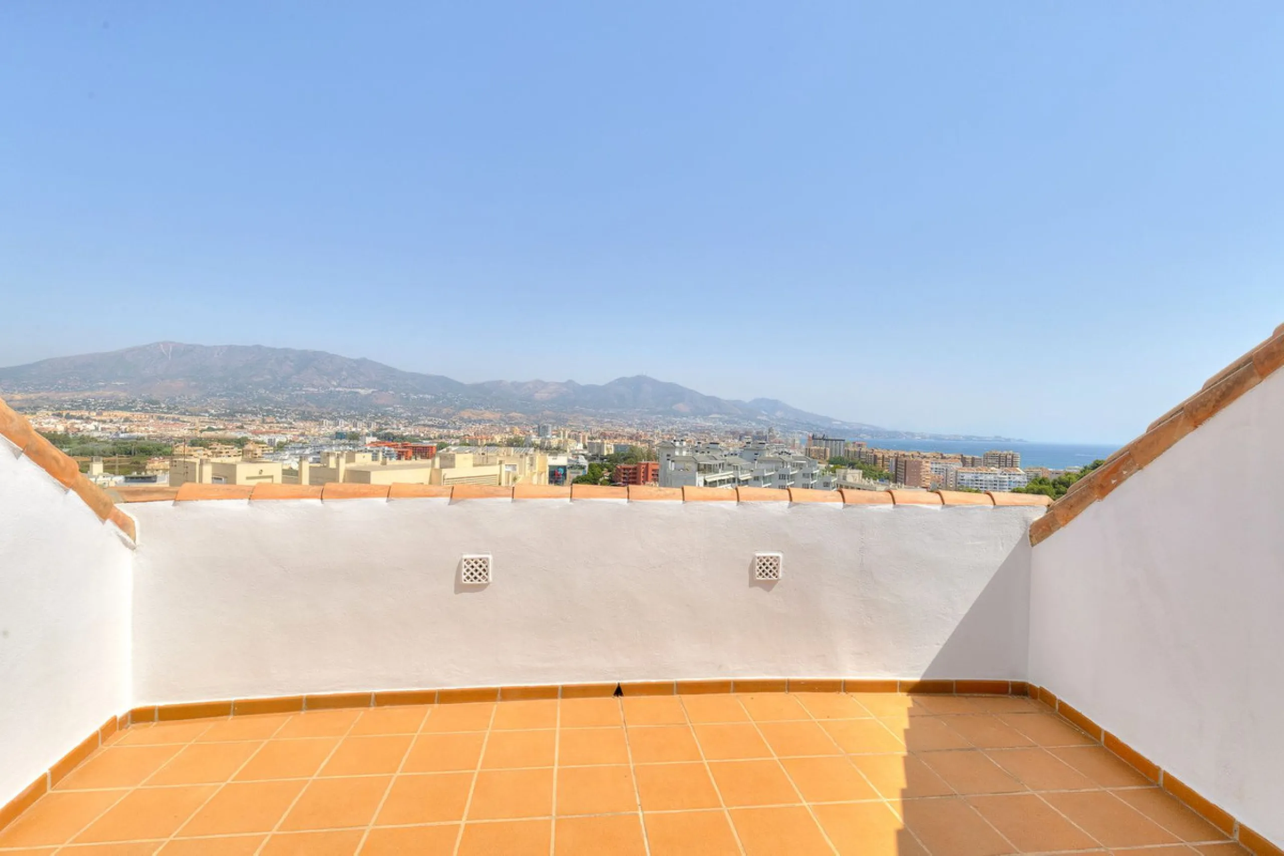 ✨ Your Dream Penthouse in Fuengirola Awaits ✨