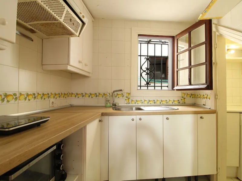 House - Townhouse в продаже в Marbella, Málaga. В доме 3 спален и 3 ванных комнат. Площадь дома 100 м²