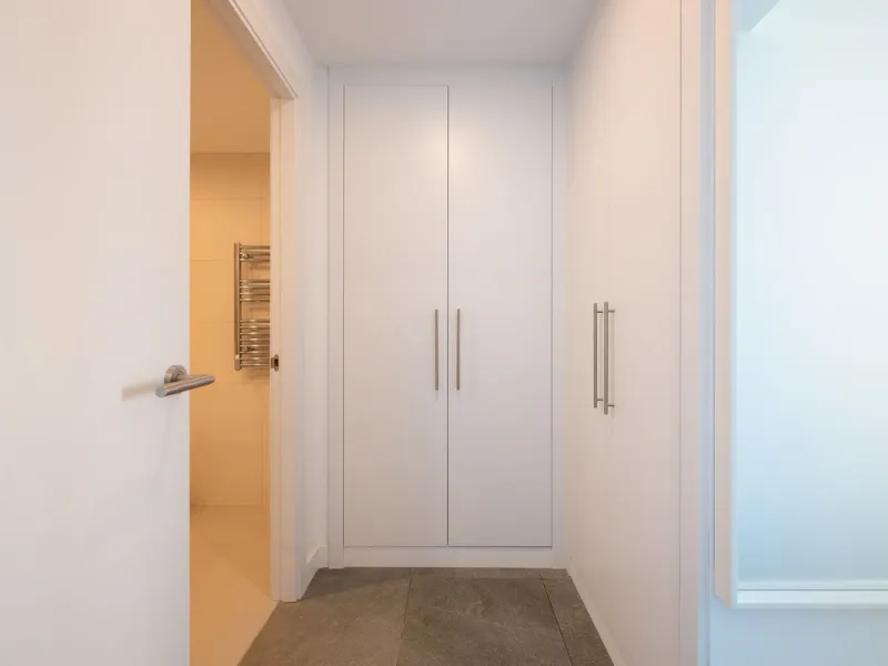 Apartment - Middle Floor Apartment в продаже в Estepona, Málaga. В доме 3 спален и 2 ванных комнат. Площадь дома 137 м²