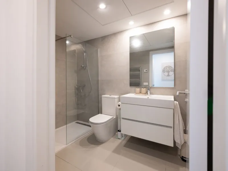 Apartment - Middle Floor Apartment в продаже в Estepona, Málaga. В доме 3 спален и 2 ванных комнат. Площадь дома 137 м²