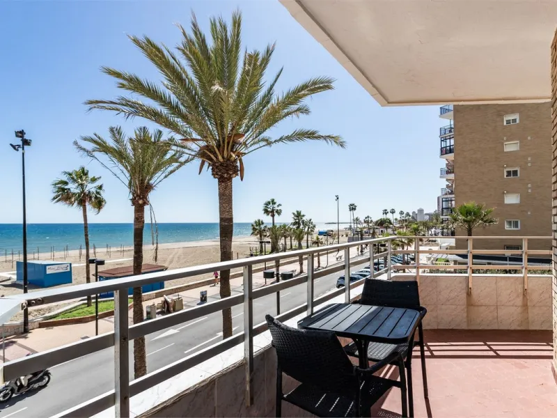 Apartment - Ground Floor Apartment в продаже в Fuengirola, Málaga. В доме 3 спален и 2 ванных комнат. Площадь дома 100 м²