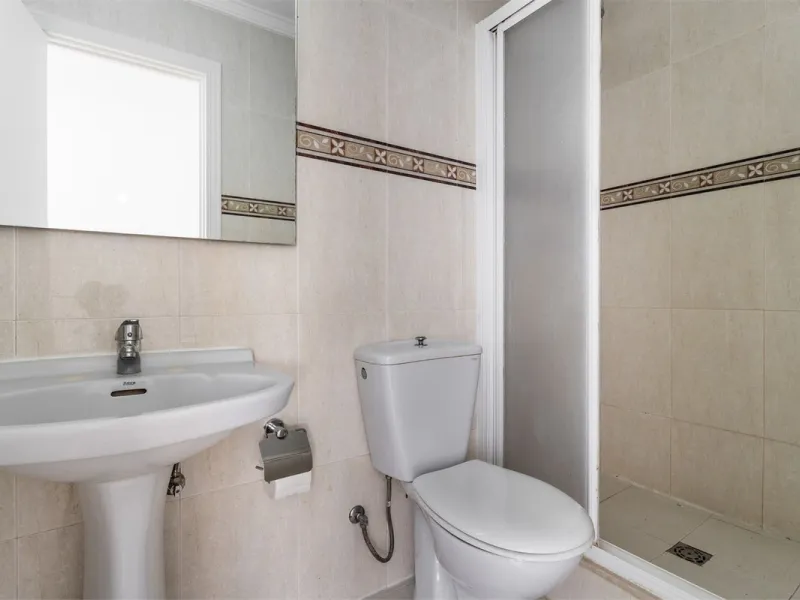 Apartment - Ground Floor Apartment в продаже в Fuengirola, Málaga. В доме 3 спален и 2 ванных комнат. Площадь дома 100 м²