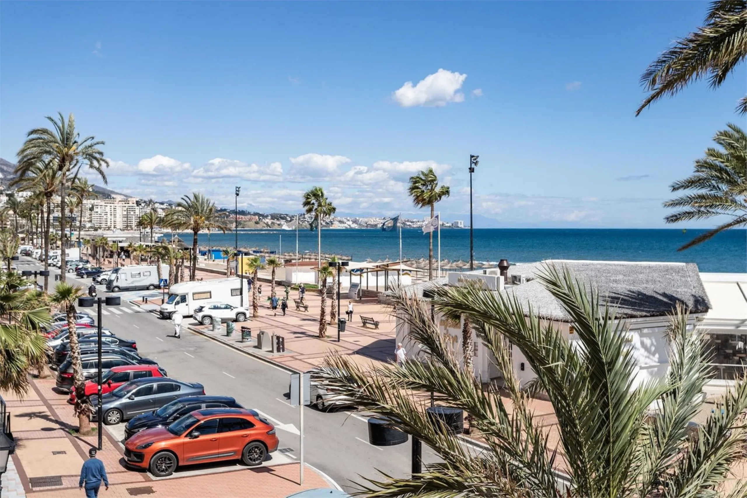 Apartment - Ground Floor Apartment в продаже в Fuengirola, Málaga. В доме 3 спален и 2 ванных комнат. Площадь дома 100 м²