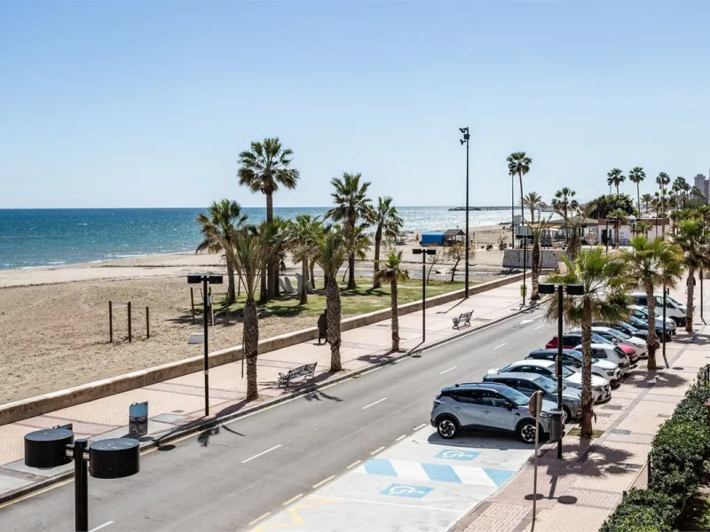 Apartment - Ground Floor Apartment в продаже в Fuengirola, Málaga. В доме 3 спален и 2 ванных комнат. Площадь дома 100 м²