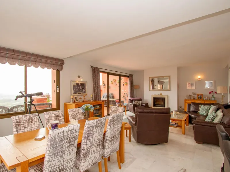 Very large two bedroom two bathroom apartment with the most amazing views Wow !
