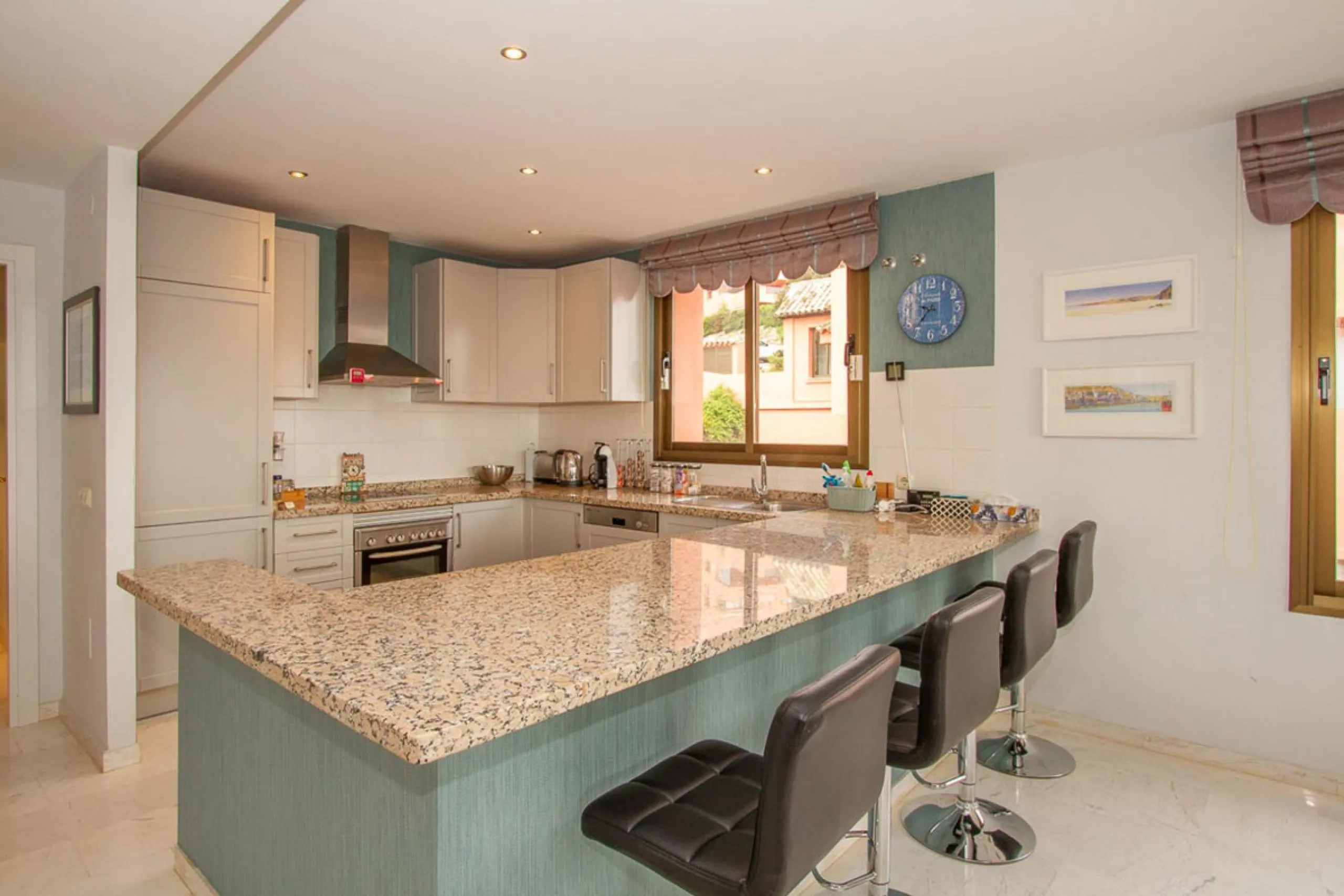 Very large two bedroom two bathroom apartment with the most amazing views Wow !