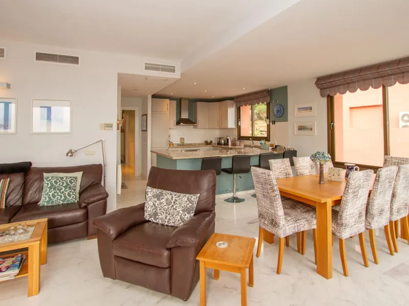 Very large two bedroom two bathroom apartment with the most amazing views Wow !