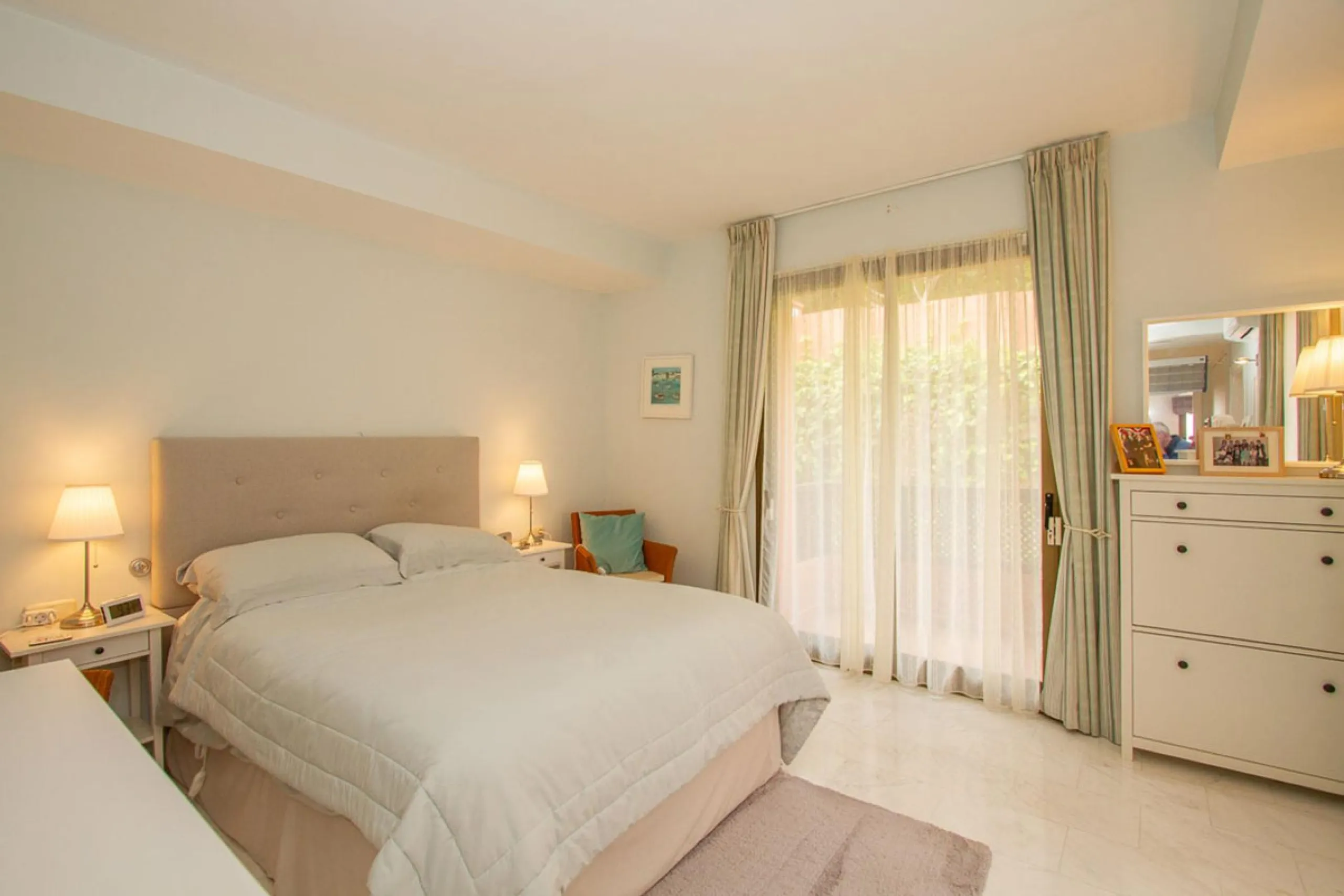 Very large two bedroom two bathroom apartment with the most amazing views Wow !