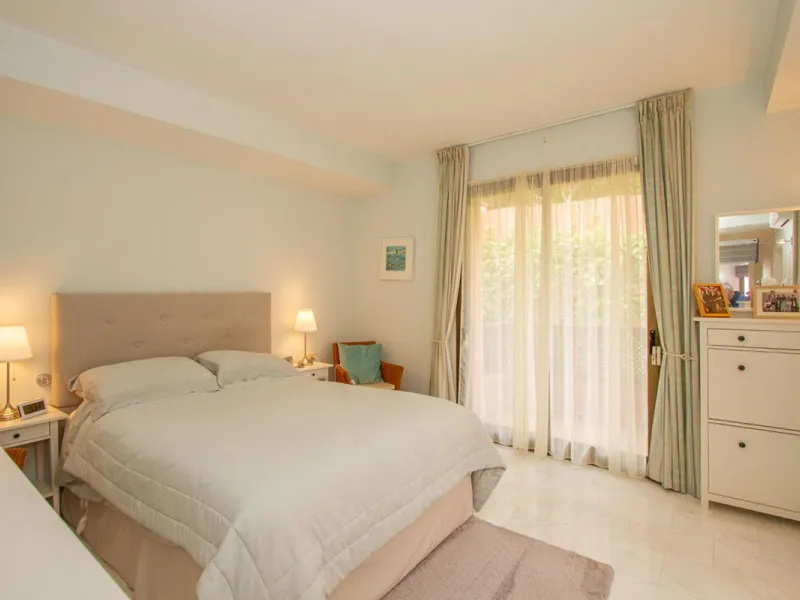 Very large two bedroom two bathroom apartment with the most amazing views Wow !
